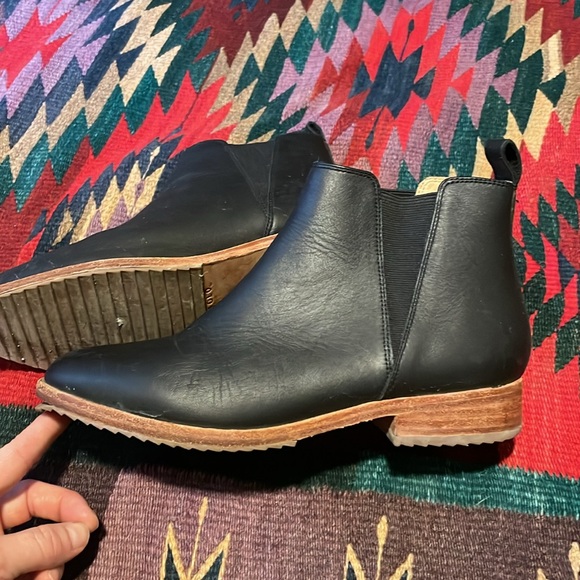 Nisolo Chelsea Boots - Picture 2 of 8